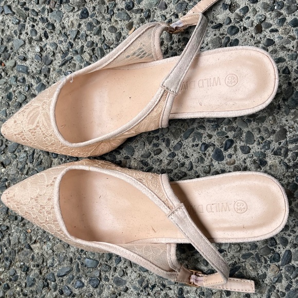 Fashion nova lace sling backs - Picture 2 of 4